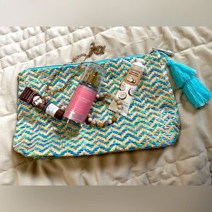 Lancôme Tropical 🩵 Straw Handbag with Tassel